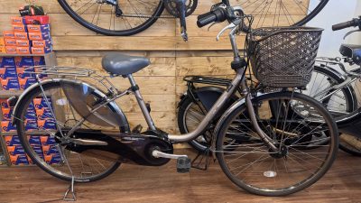 中古の電動自転車入荷しました！